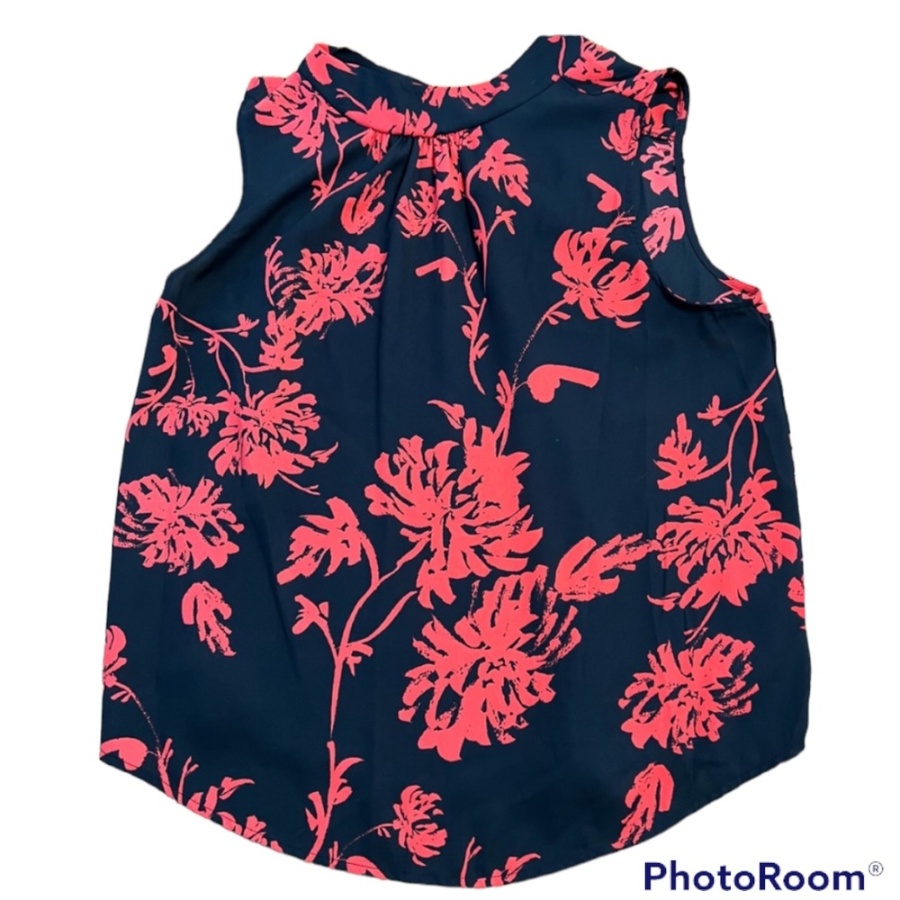 Who What Wear Black blouse with red floral pattern size large